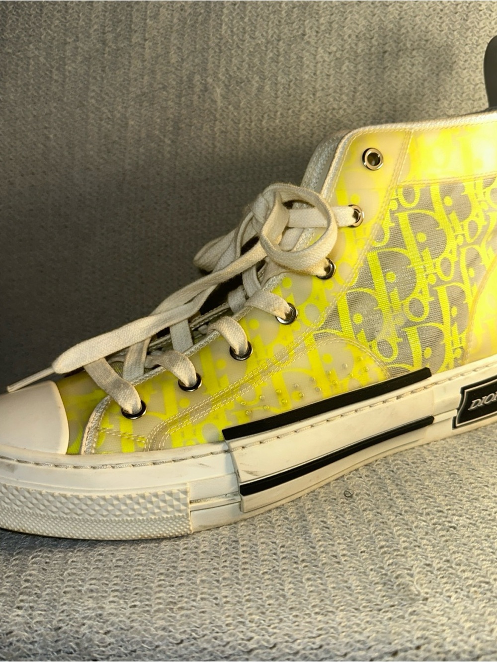 Dior High-Top Sneakers in Yellow and White Monogram - Picture 4 of 11